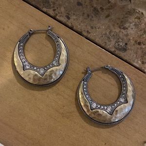 Stunning Lucky 2 Tone Earrings